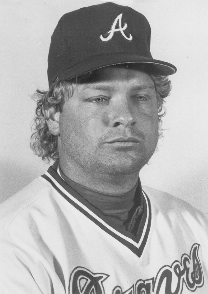 Head and shoulders portrait of Bob Horner in Braves uniform